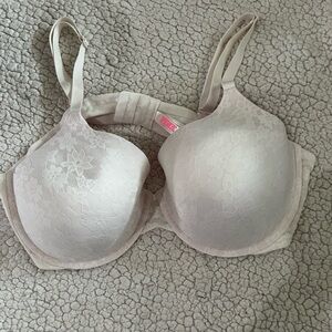 PINK Victoria’s Secret bra